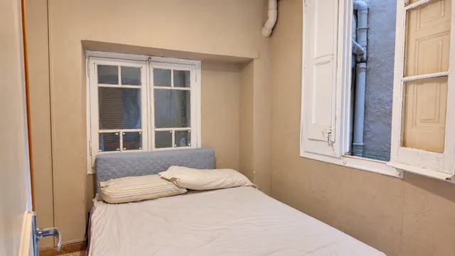 Local con trastienda en venta en calle Aragón, Barcelona: 157 m2 ideal para loft o estudio — 31