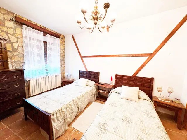 Urbis te ofrece una casa en venta en Navarredonda de la Rinconada, Salamanca. — 33