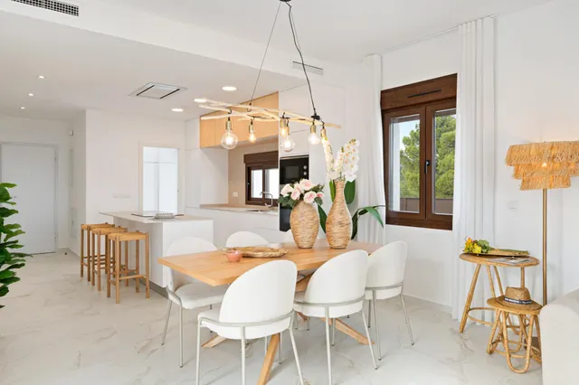 Villa 3 habitaciones 136m² en venta - Pla de cantal — 28