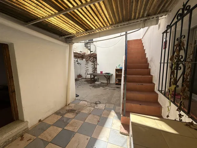 Casa con patio, terraza y potencial de ampliación en Fuengirola — 6