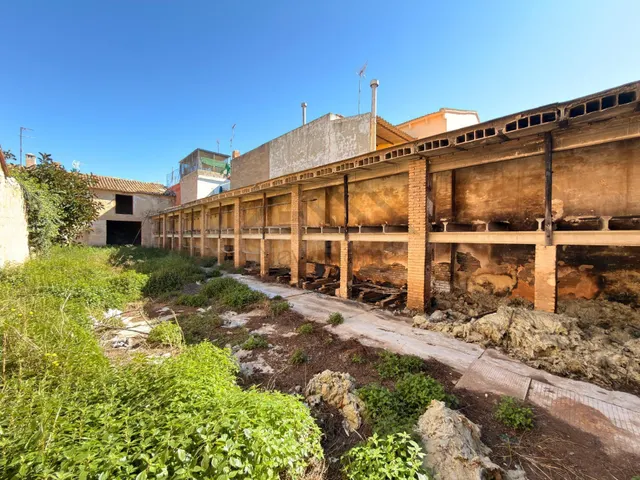 Parcela en el casco urbano del pueblo ideal para construir u - foto 3
