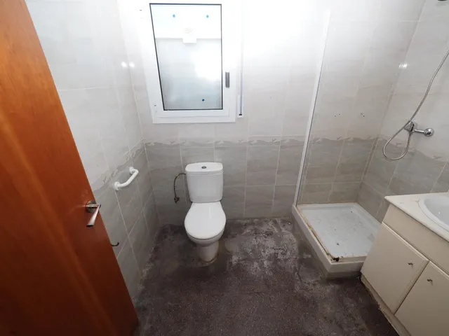 SE VENDA CASA UNIFAMILIAR EN CUBELLES, ZONA MAS TRADER — 13