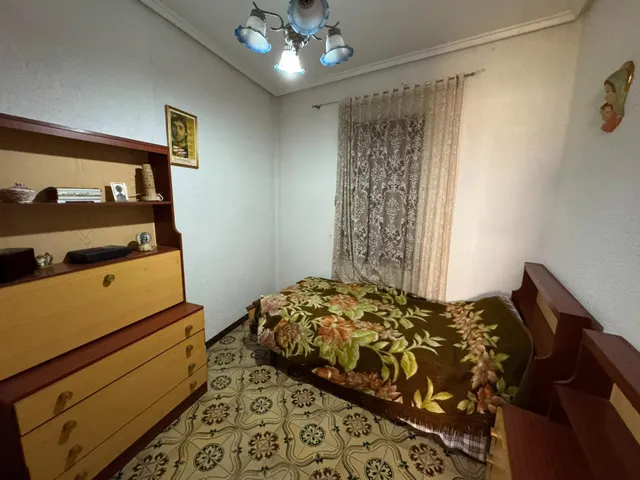 CASA CON EXCELENTES VISTAS EN EL CASCO ANTIGUO DE LLIRIA — 14