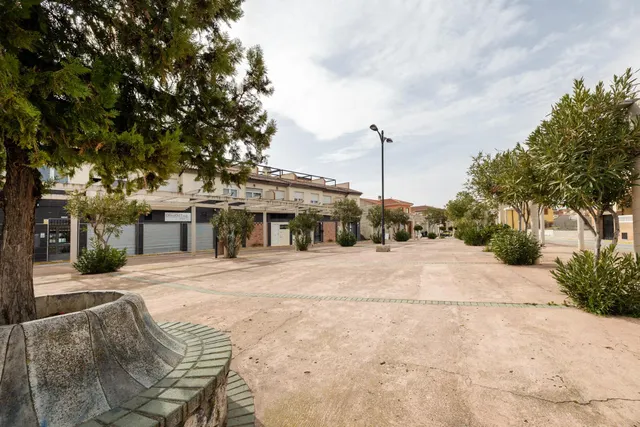 Solar urbano en Otura — 16