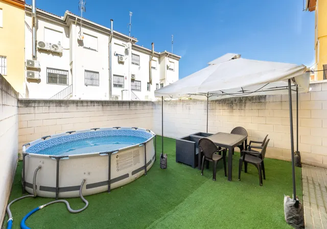 Adosado con Patio y Garaje en Belicena — 13
