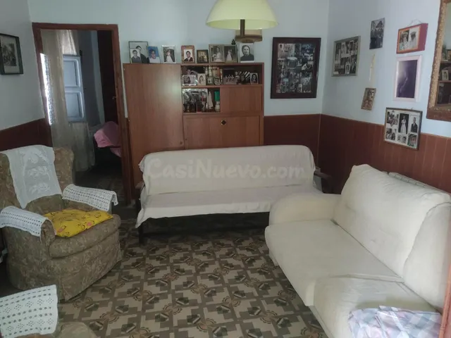 CASA EN MONTEALEGRE EN ZONA CENTRO, HACIENDO ESQUINA CON OPI - foto 3