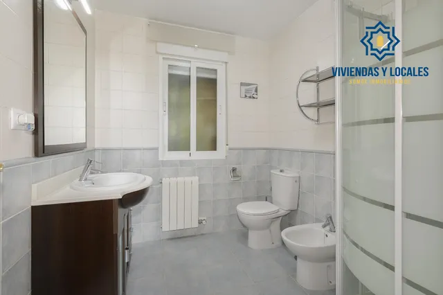 Ático en venta en La Zubia — 19