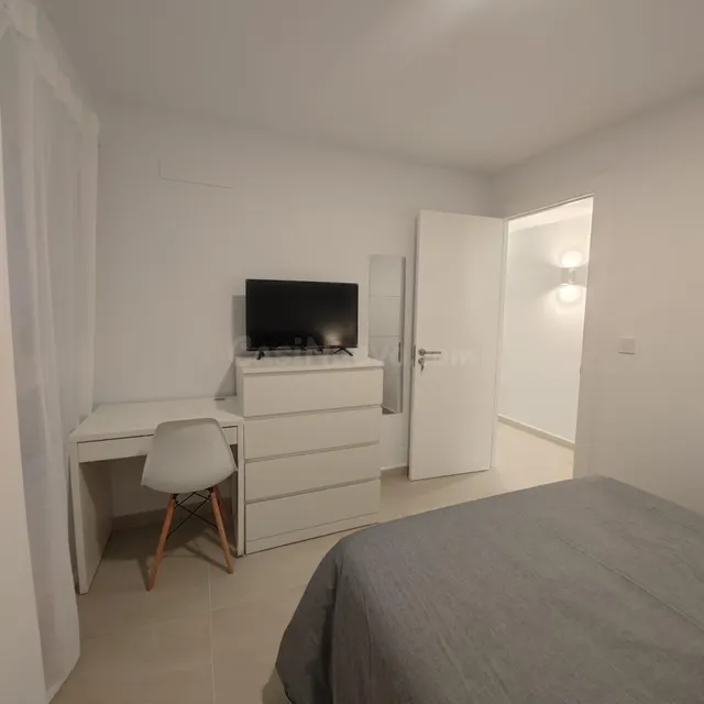 habitación EN PISO COMPARTIDO — 2