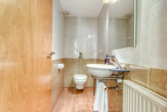 Local comercial 68m² en venta - L\'Eixample — 12