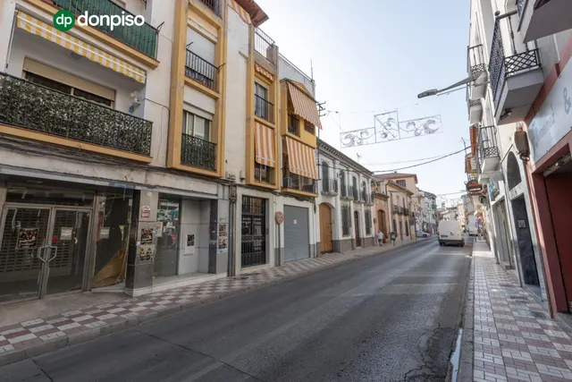 Amplio y luminoso piso de 3 dormitorios listo para entrar a vivir junto al metro de Albolote — 37