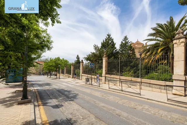Impresionante proyecto, enclavado en una de las zonas mas exclusivas de Granada. — 16