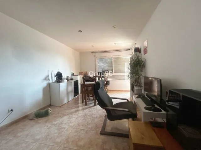 ? Piso en venta en La Bordeta para inversores o para inverti - foto 2