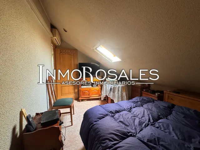 CASA BAJA CON PATIO - 1 MIN TREN VDE BAJO — 14