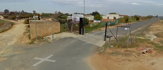 PARCELA DE 2500 M2 EN URBANIZACIÓN A LA SALIDA DEL VISO DEL ALCOR — 2