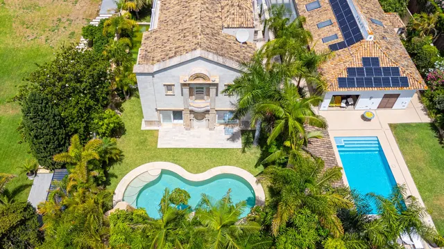 Chalet 4 habitaciones 654m² en venta - Marbella — 24