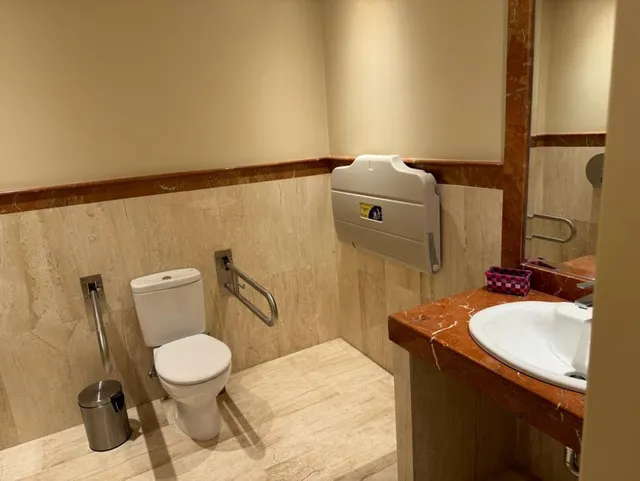 Restaurante 7 habitaciones 756m² en venta - Paraiso-Barronal — 38