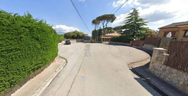 Se vende piso OKUPA en Sant Pere de Vilamajor (Barcelona). - foto 3