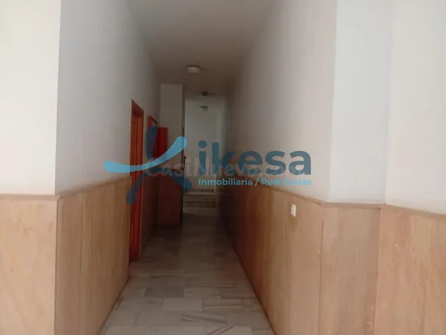 Oportunidad Única: Moderno Piso de 2 habitaciones en Adra - foto 4