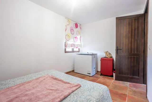 Casa con parcela en perfecto estado — 38