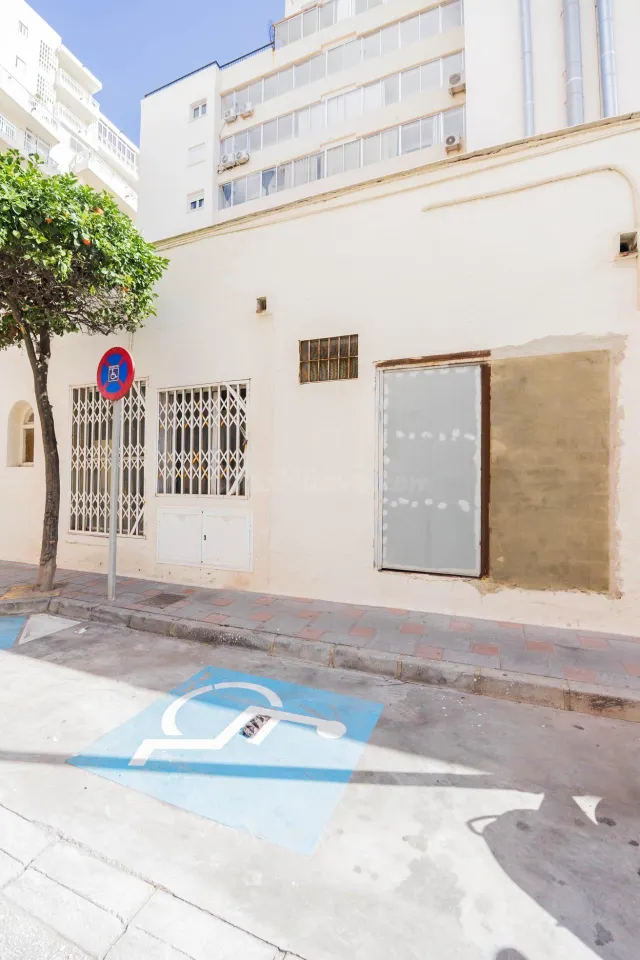 Local Comercial en venta a 50m del Paseo Marítimo de Fuengir - foto 5