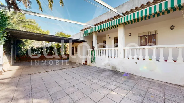 Luminoso y exclusivo chalet independiente en Almardà — 34