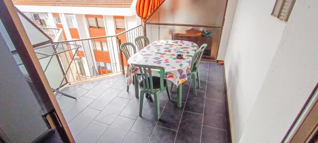 Buen apartamento con buena terraza, cerca del centro de Palamos — 3