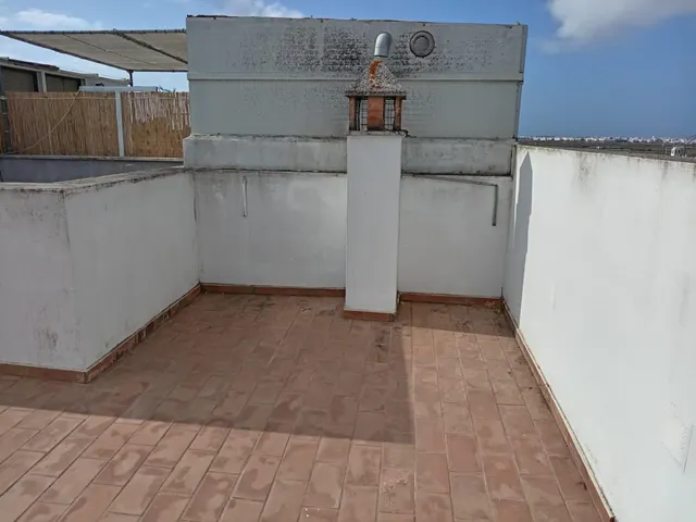 Venta de Casa Adosada en Isla Cristina, Huelva. — 28