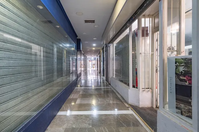 Local comercial 106m² en venta - Centro - foto 2