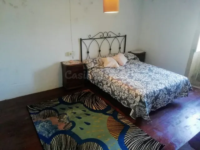 Casa para restaurar en Tella - foto 4