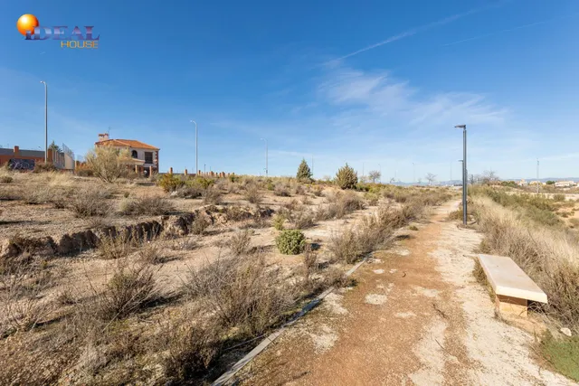 Venta de parcela urbana en Otura (Zona Santa Clara Golf) — 10