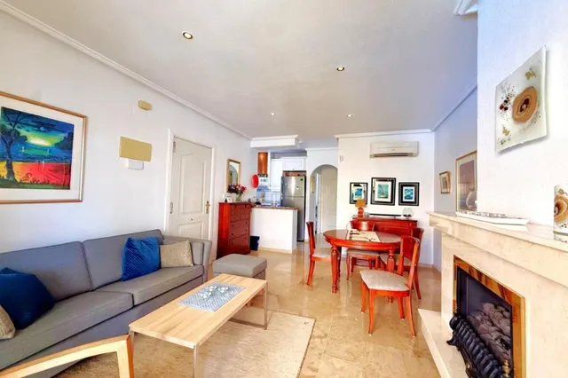 Apartamento en la Última Planta Orientado al Sur con Soláriu - foto 4