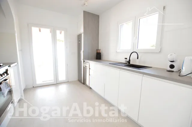 PRECIOSO CHALET REFORMADO CON PISCINA, GARAJE Y DOS TERRAZAS — 10