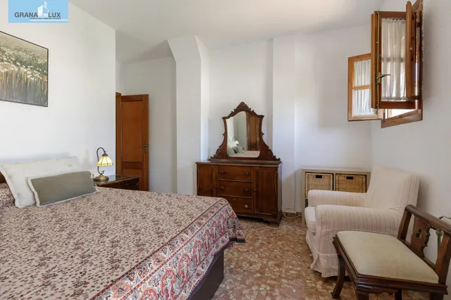 TU NUEVA VIVIENDA EN URBANIZACION EXCLUSIVA JUNTO A GRANADA — 18