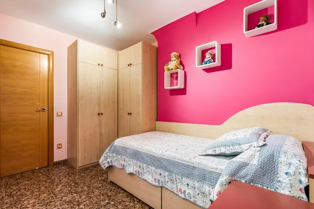 Dúplex  con 3 dormitorios mas buhardilla, 2 baños, balcón, vistas panoramicas. — 34