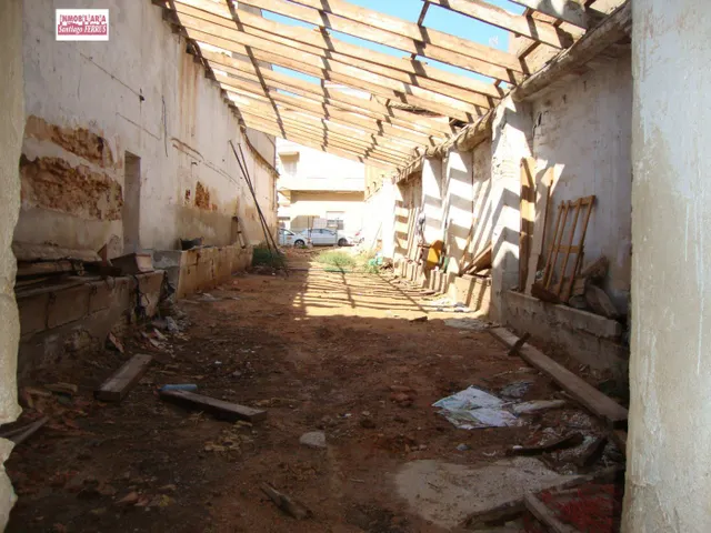 VENTA DE SOLAR EN ALMUSSAFES CON SALIDA A DOS CALLES    CENTRICO — 3