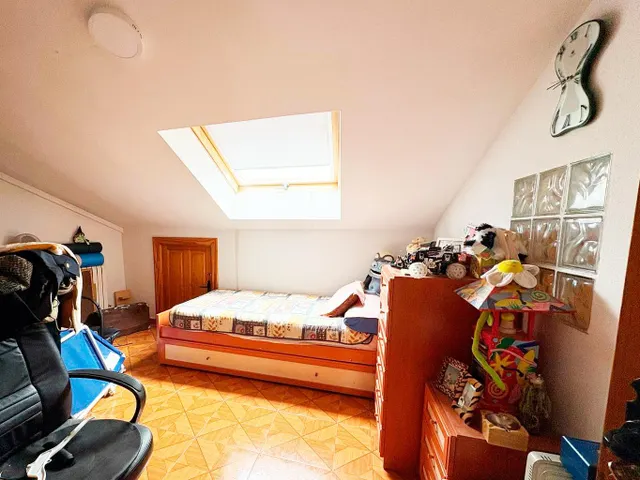 Urbis te ofrece una casa en venta en Navarredonda de la Rinconada, Salamanca. — 49