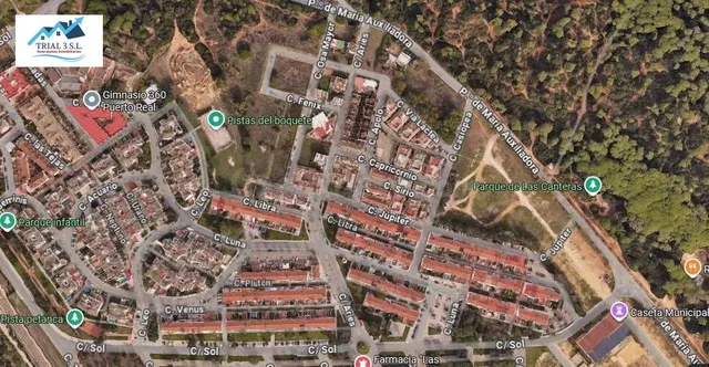 Venta de 4 Casas Adosadas + 19 Garajes en Puerto Real (Cádiz - foto 2