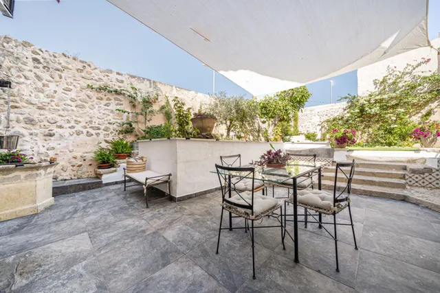 Casa de pueblo reformada con jardín en Campanet — 29