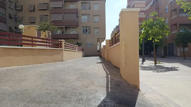 PLAZA DE GARAJE — 8