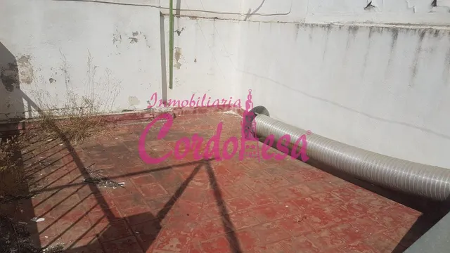 CASA INDEPENDIENTE A 5 MINUTOS DEL AYUNTAMIENTO!!! — 23