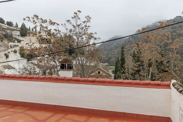 Casa reformada en el Camino del Sacromonte — 24