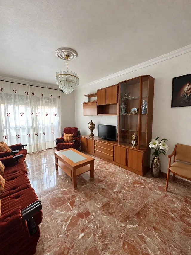 Hay casas que resuelven el presente. Esta también deja espac - foto 3