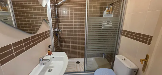 Exclusivo apartamento reformado con vistas al mar y al puerto en el corazón de L’Ametlla de Mar — 14