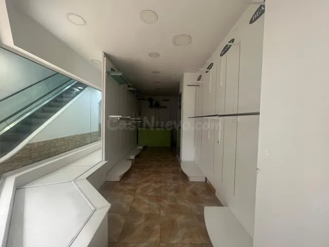 ¡EXCELENTE LOCAL EN VENTA EN PLENO CENTRO DE CÁCERES! - foto 2