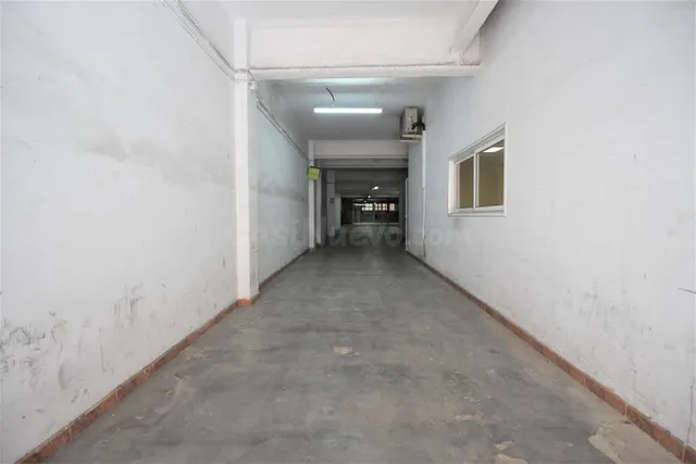 Local en venta Hospitalet del Llobregat — 4