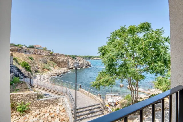 Apartamento de obra nueva con vistas al mar a pocos metros de la playa  en L’Escala — 2
