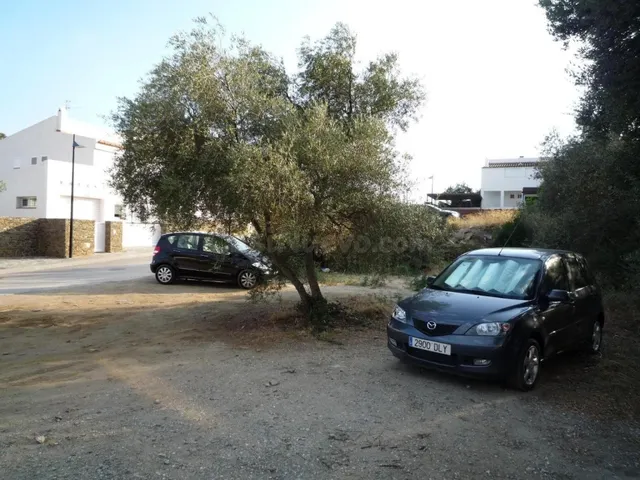 Exclusivo terreno urbano en Cadaqués a pocos pasos de la pla - foto 4