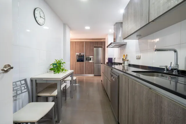 Amplia vivienda centrica en una de las mejores zonas de Almeria — 12