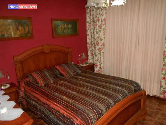 SE VENDE UNIFAMILIAR EN BORJA — 28
