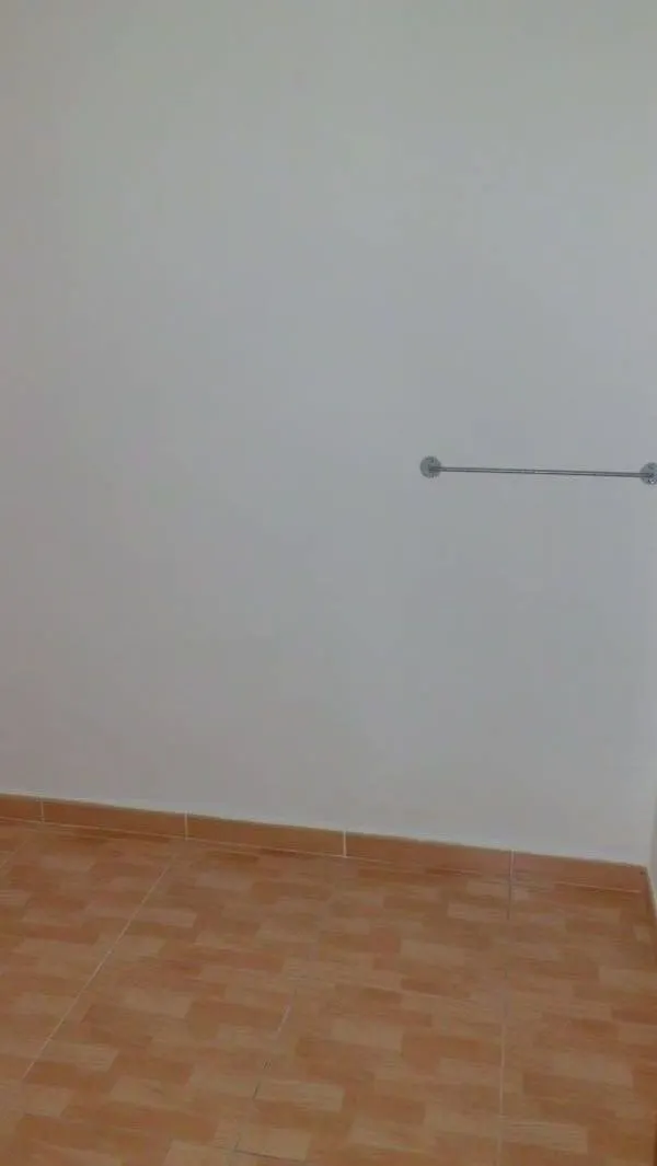 LOCAL COMERCIAL CALLE PREFERENTE — 20